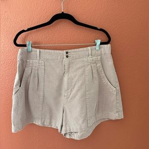 Universal thread lavender shorts